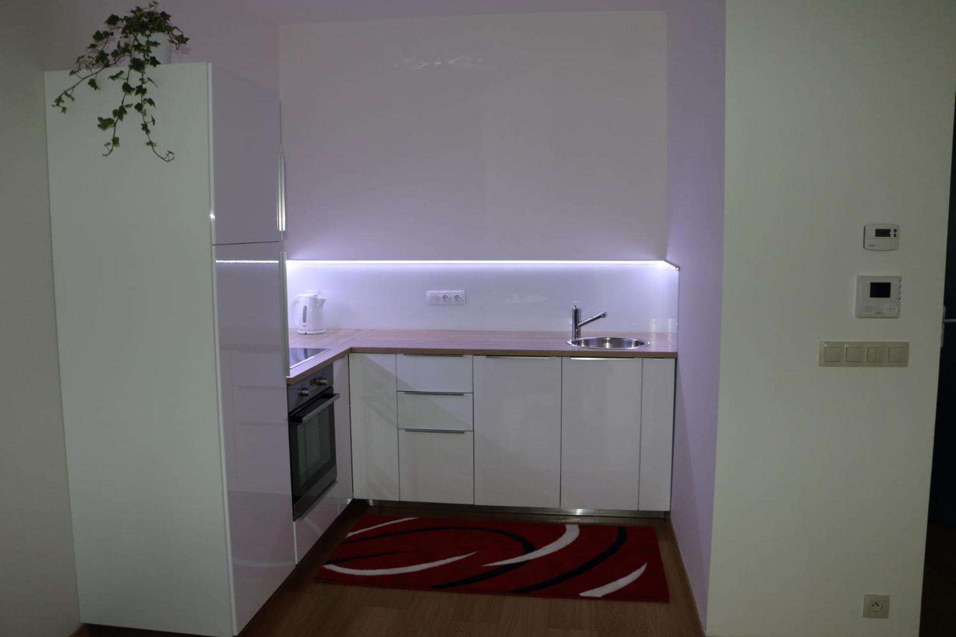 Panorama City Apartment With Free Parking Bratislava Exterior photo