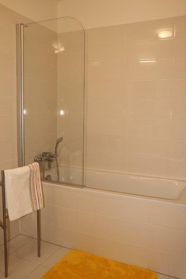 Panorama City Apartment With Free Parking Bratislava Exterior photo